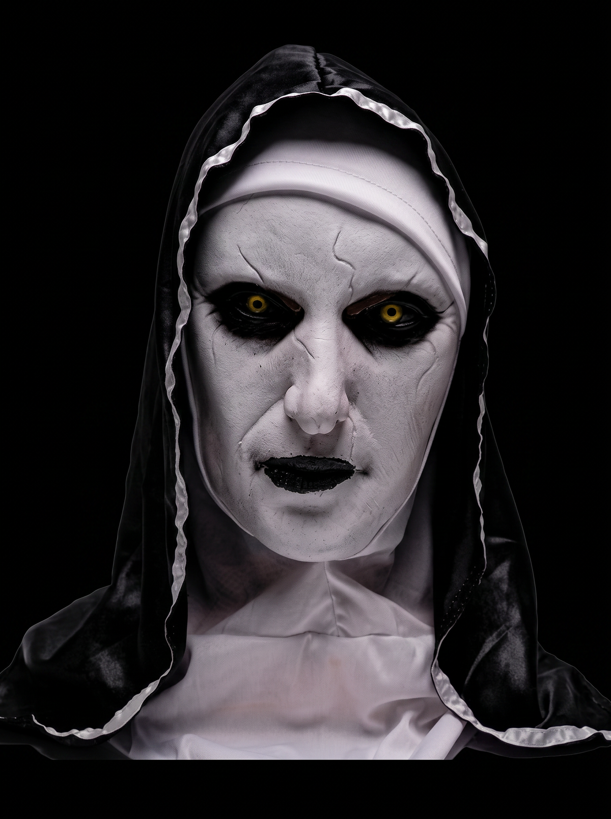 Non masker (The Nun)