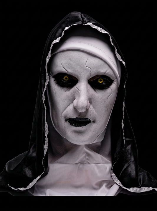 Non masker (The Nun)